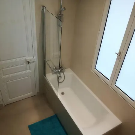 2-chalgrin Apartamento