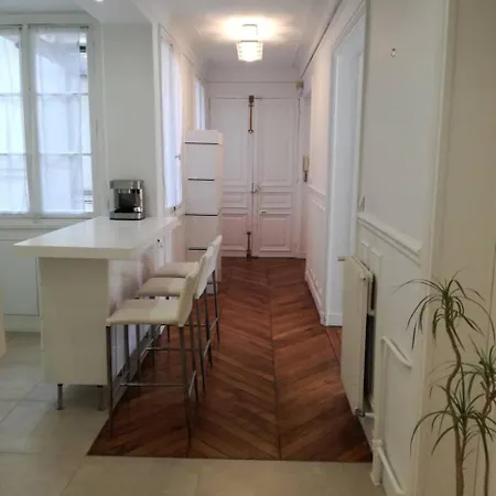 2-chalgrin Apartamento